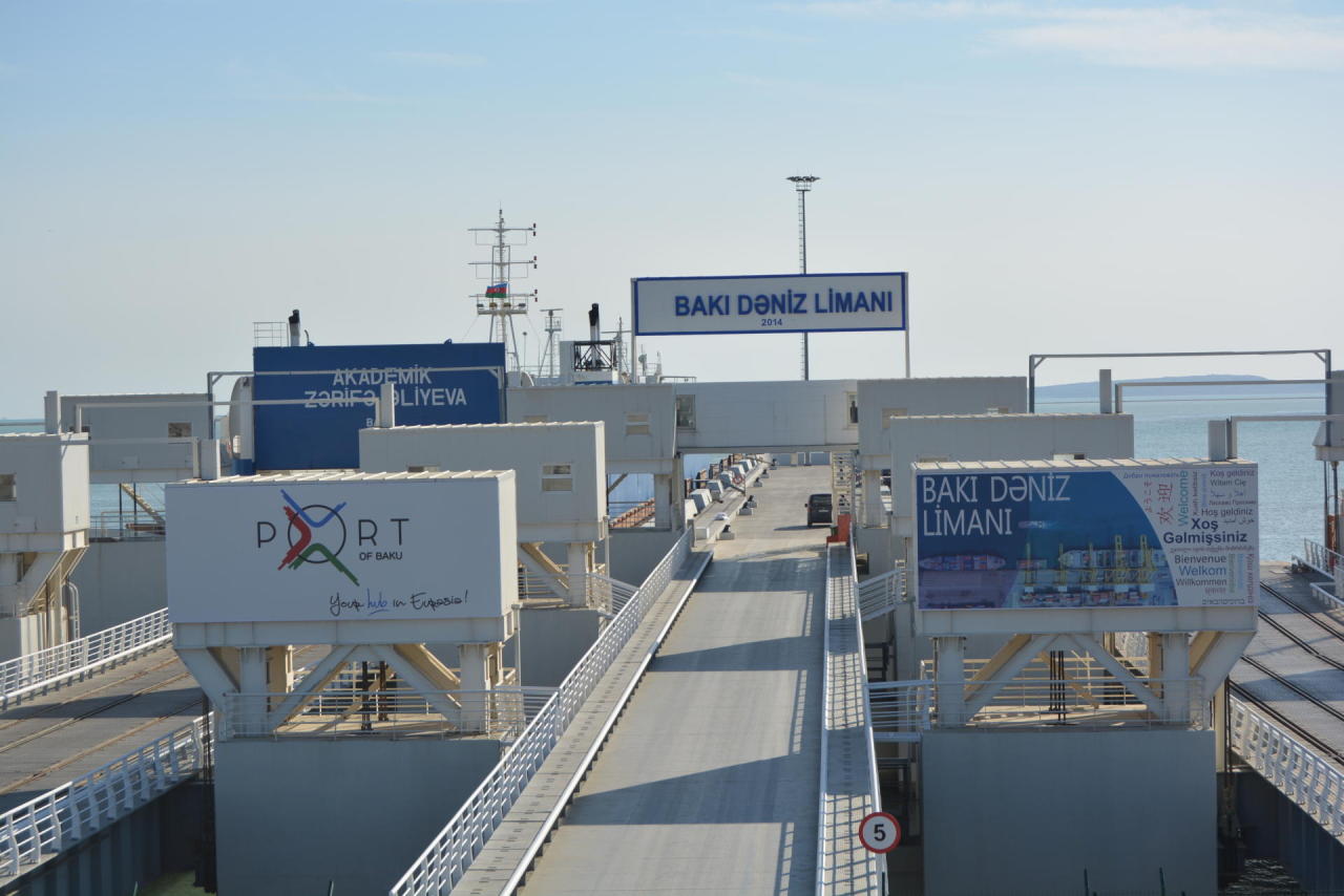 Volume of cargo transportation through Port of Baku increases [PHOTO]