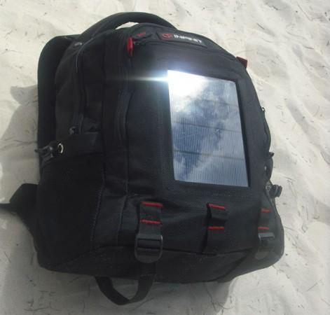 Azerbaijani students developed backpack with solar panels