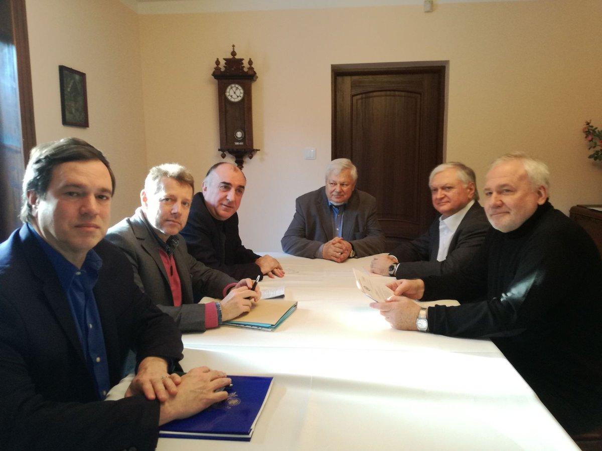Azerbaijani FM meets OSCE MG co-chairs in Poland
