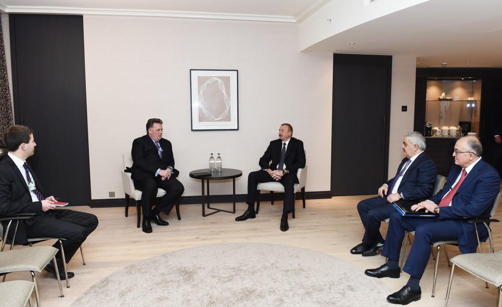 President Aliyev meets with Chevron Corporation VP [PHOTO]