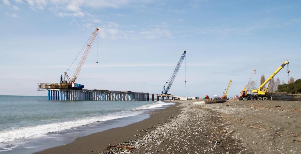 Turkmenistan completing construction of Caspian port