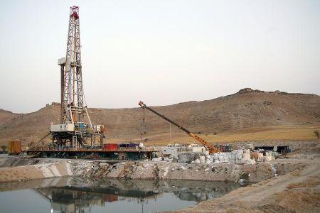 Iran makes huge progress in Azar oil field’s development