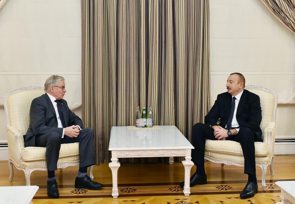 Ilham Aliyev receives former president of Dutch Senate [UPDATE]