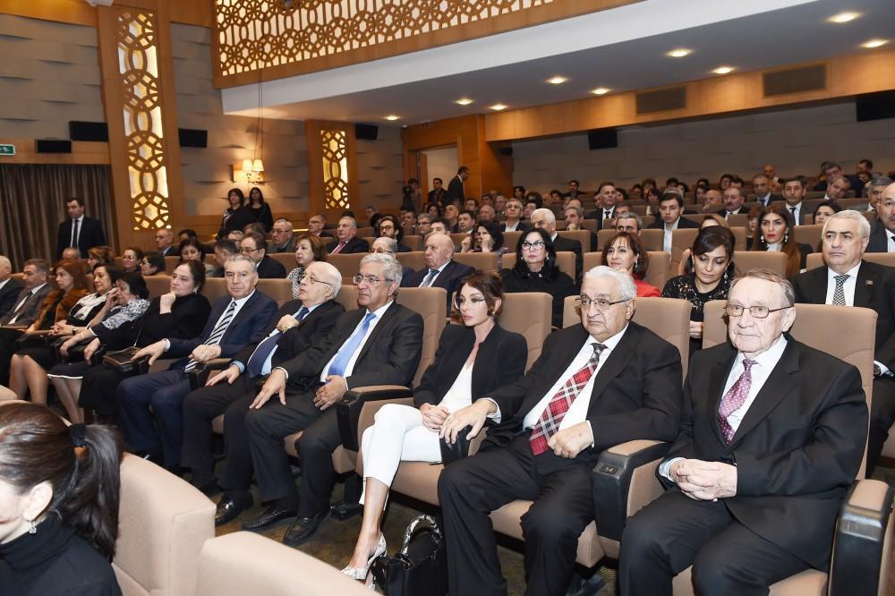 Azerbaijan's First VP Mehriban Aliyeva attends presentation of "One Family" feature film [UPDATE]