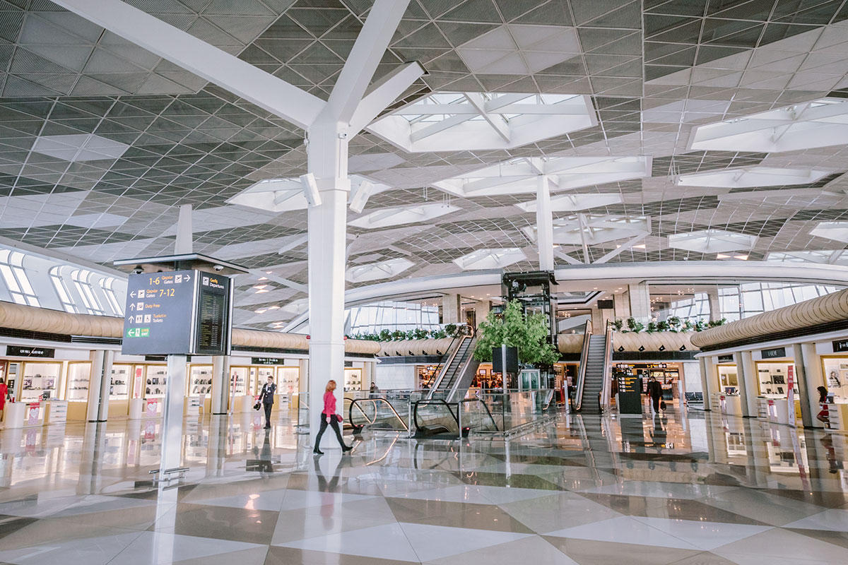 Passenger traffic of Heydar Aliyev Int'l Airport exceeds half a million since early 2018
