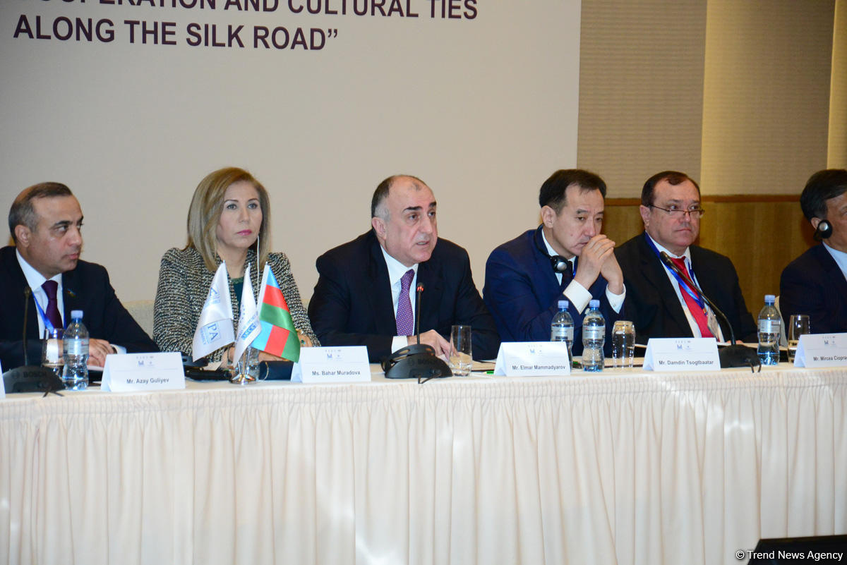 FM: Azerbaijan working to lure investments for new trade route’s development