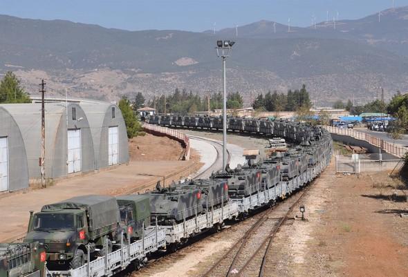 Turkey to send additional military equipment to border with Syria
