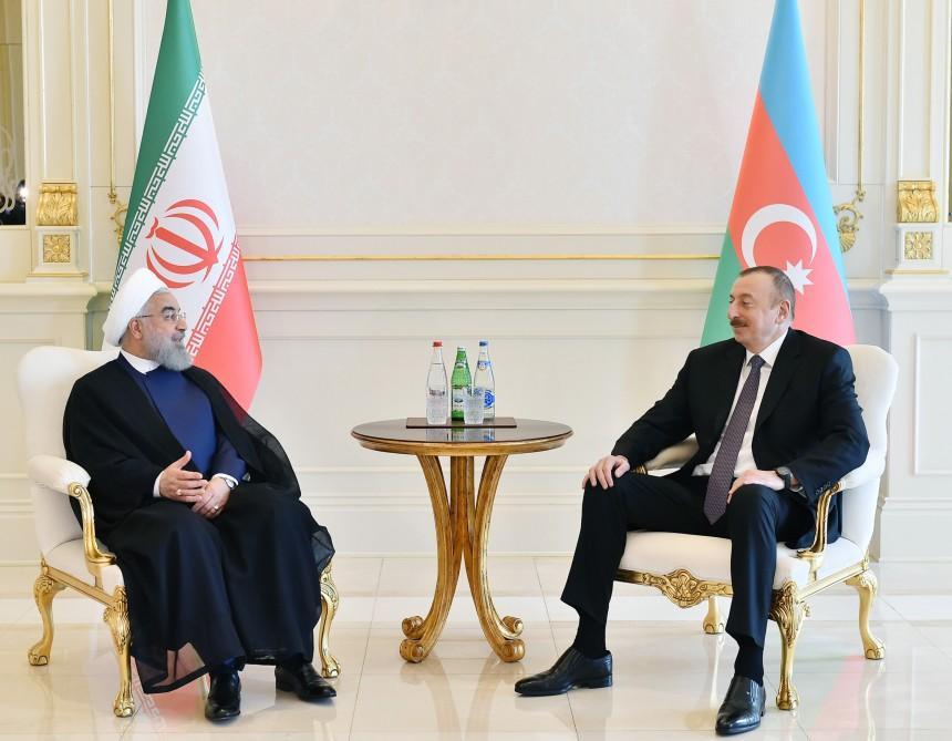Azerbaijani, Iranian presidents have one-on-one meeting [PHOTO]