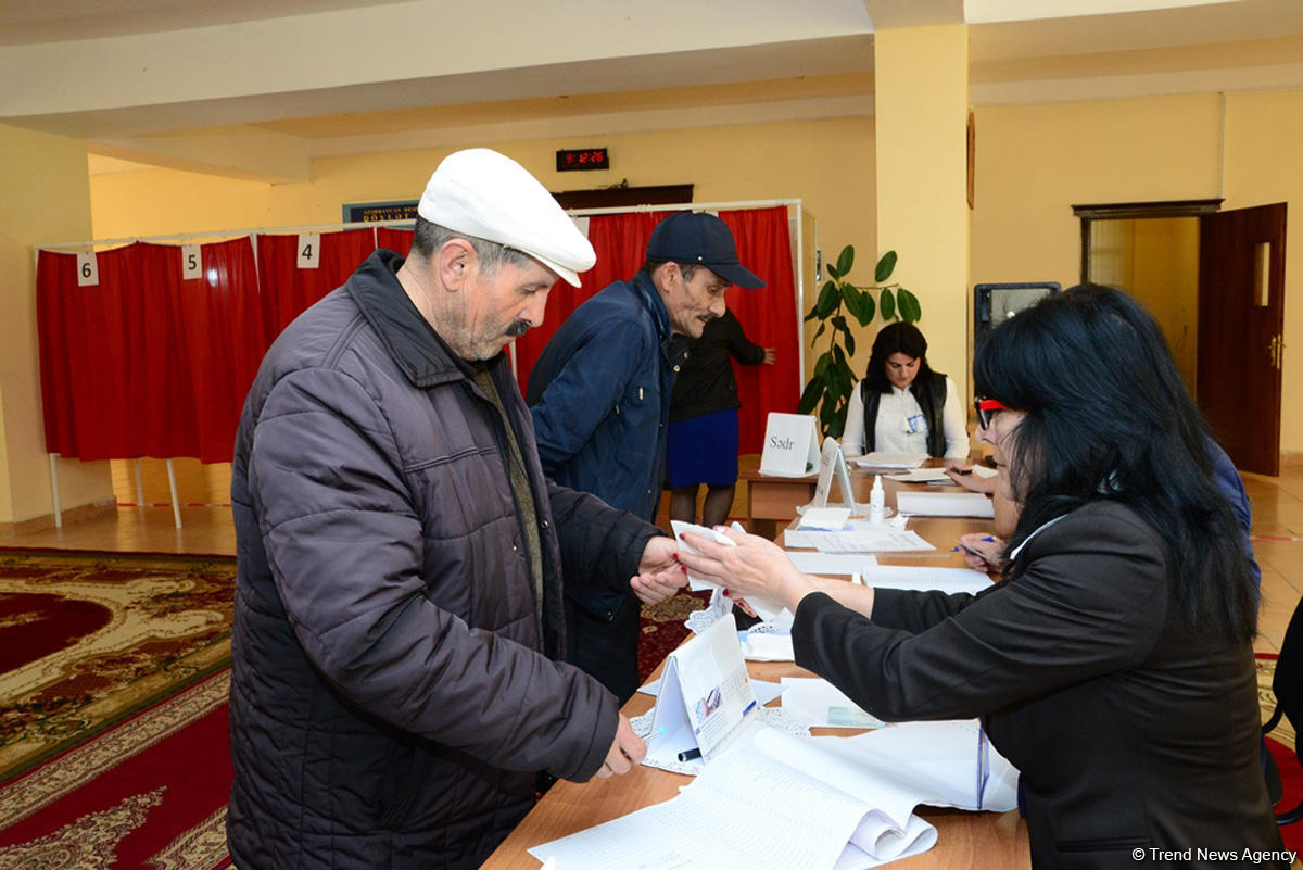 Voting in presidential election starts in Azerbaijan [PHOTO] - Gallery Image