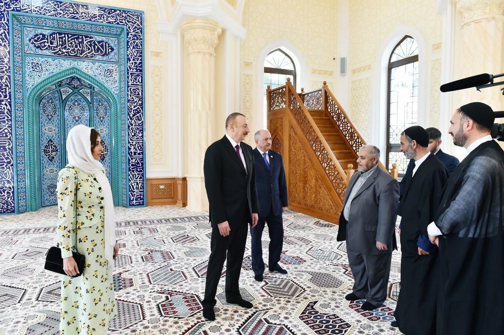 President Ilham Aliyev, First Lady Mehriban Aliyeva attend opening of Haji Javad Mosque’s new building [PHOTO]