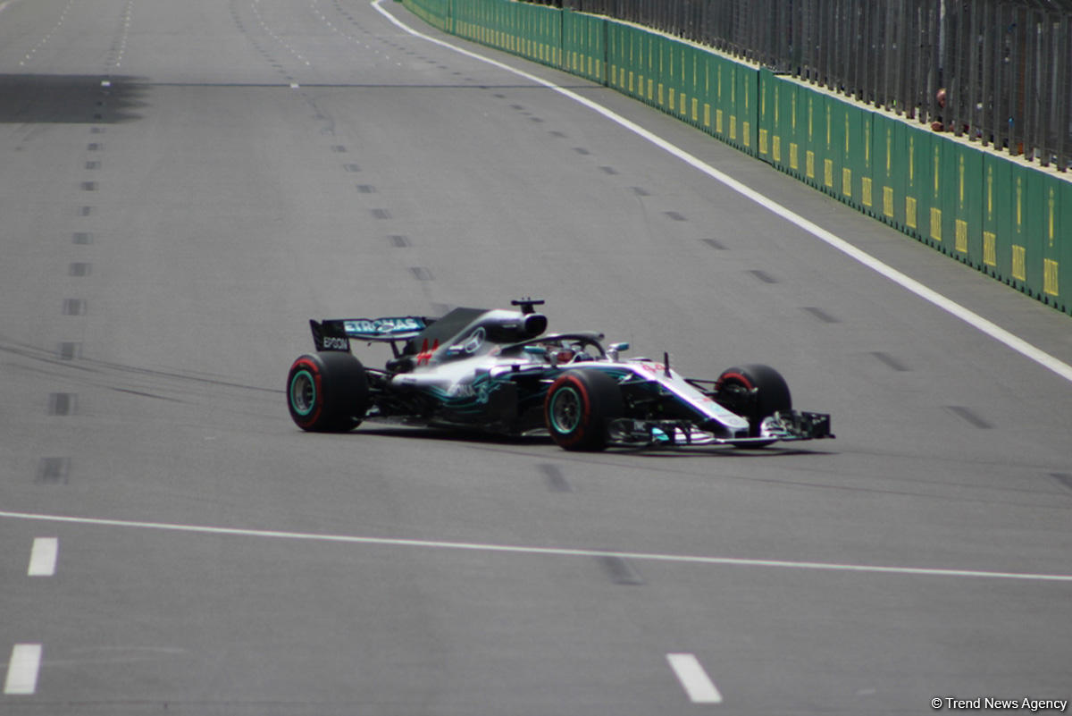 Lewis Hamilton wins Formula 1 Azerbaijan Grand Prix in Baku