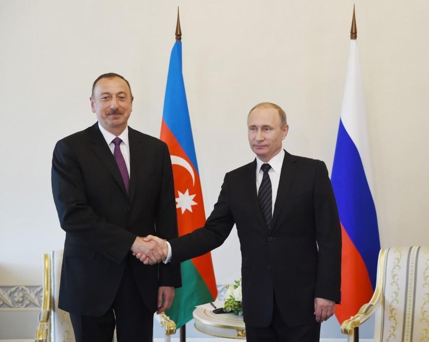 President Aliyev makes phone call to Russian president