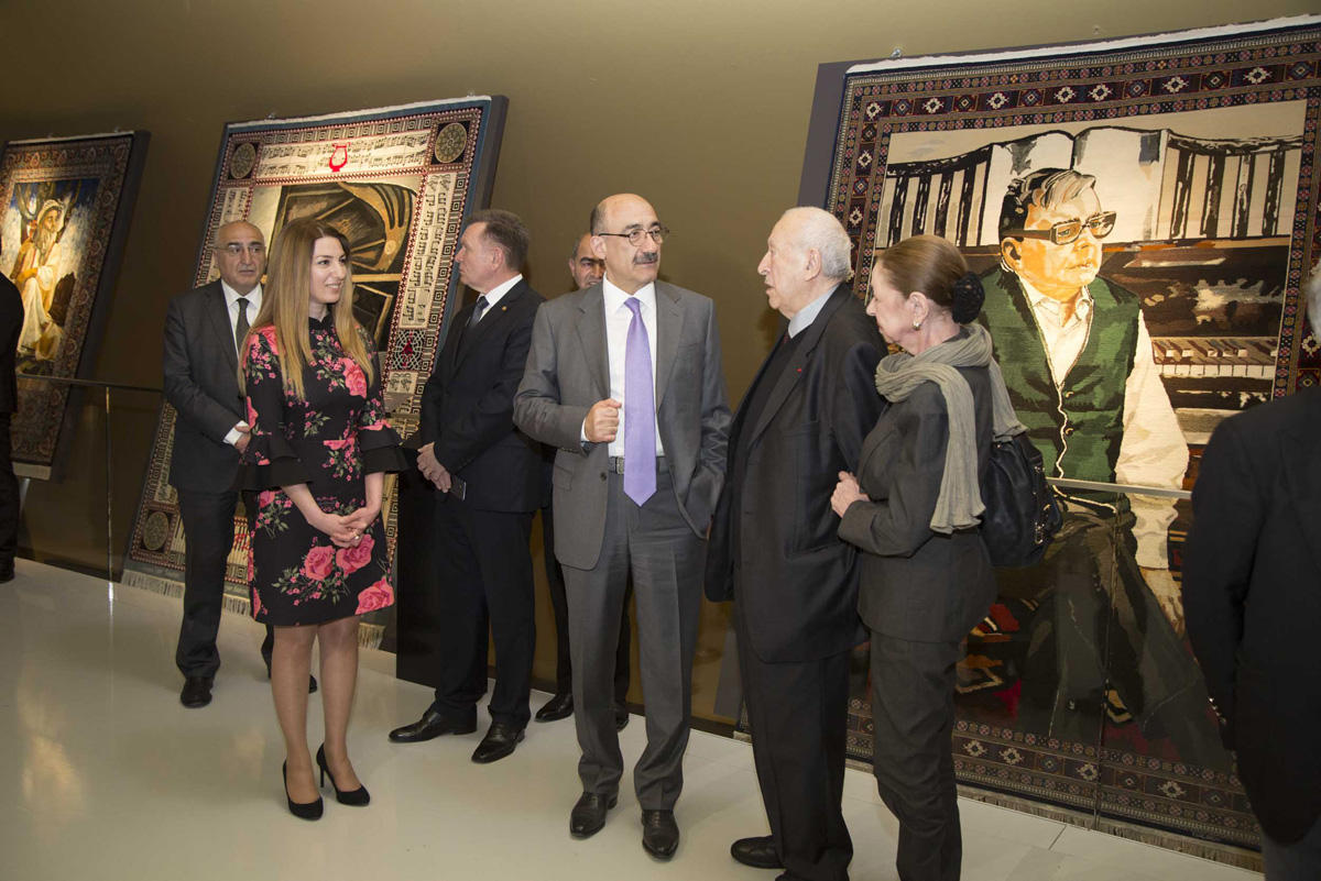Portraits. The world of Tahir Salahov's carpets expo opens in Baku [PHOTO]