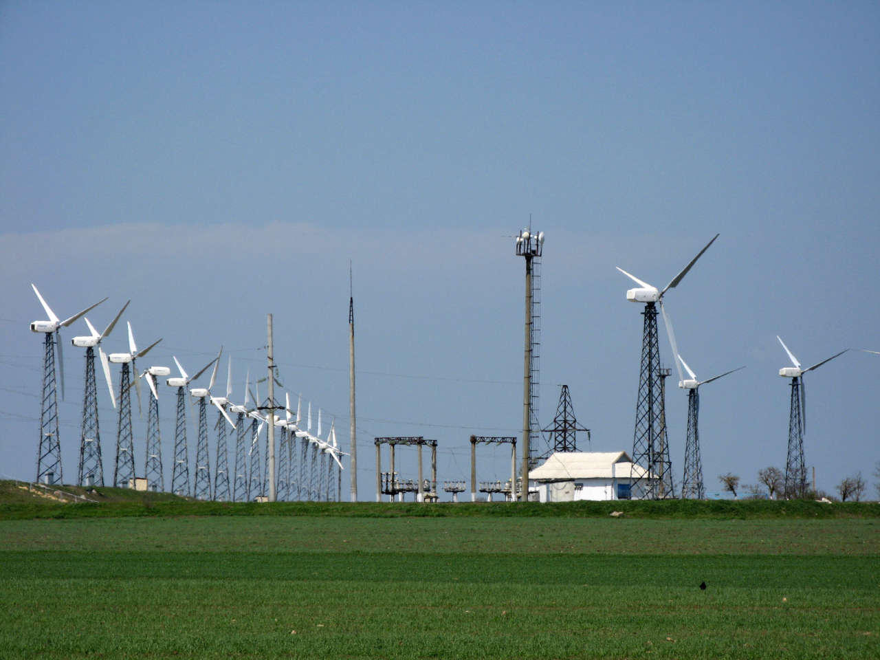 Azerbaijan announces time of completing wind farms repair