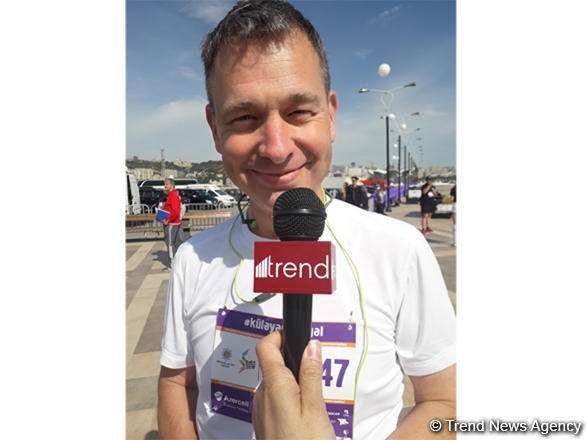 Organization of Baku Marathon 2018 – great idea: runner from Vienna