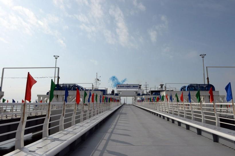 Azerbaijan becoming regional transport and logistics center