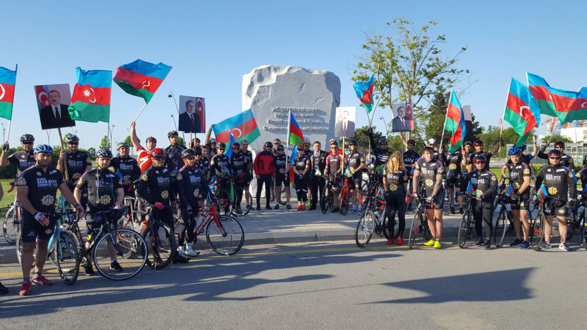 Bike ride dedicated to 100th anniversary of Azerbaijan Democratic Republic held in Baku [PHOTO]