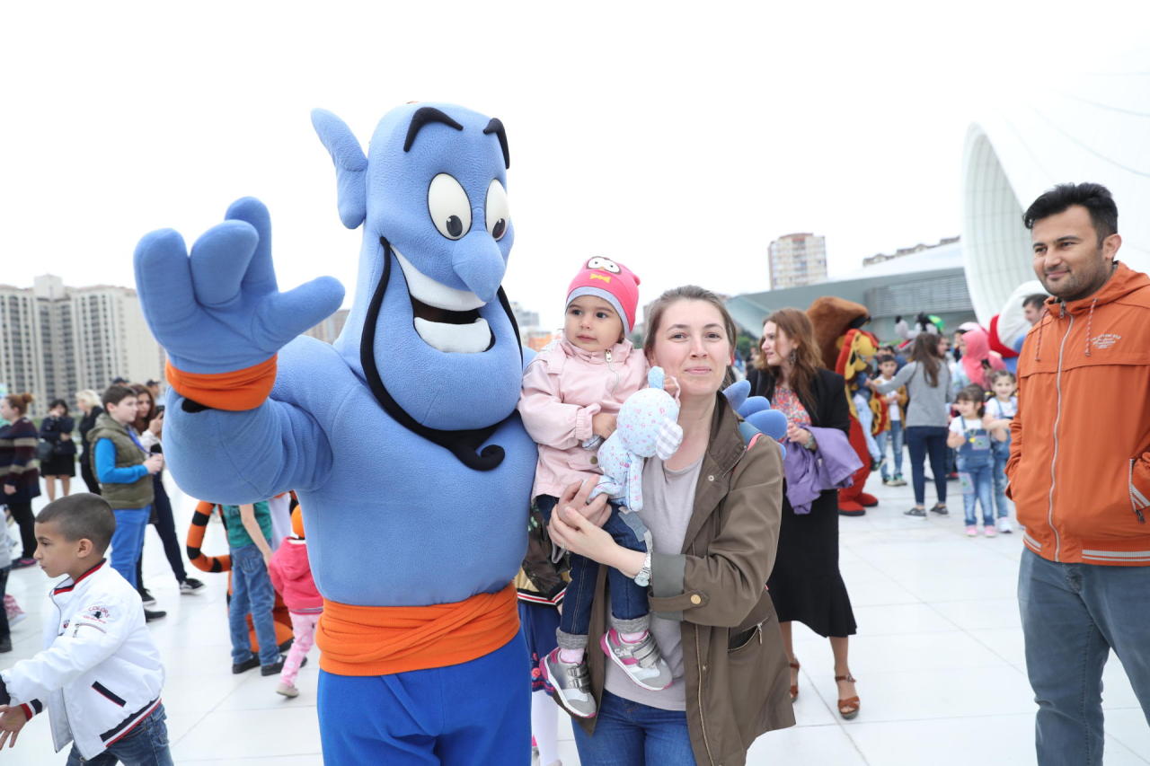 President of Baku Media Center Arzu Aliyeva attends children’s festival [PHOTO, VIDEO] - Gallery Image