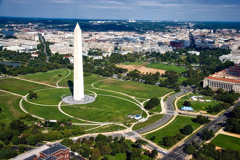 Mayor of Washington signs proclamation in connection with centennial of ADR [PHOTO]