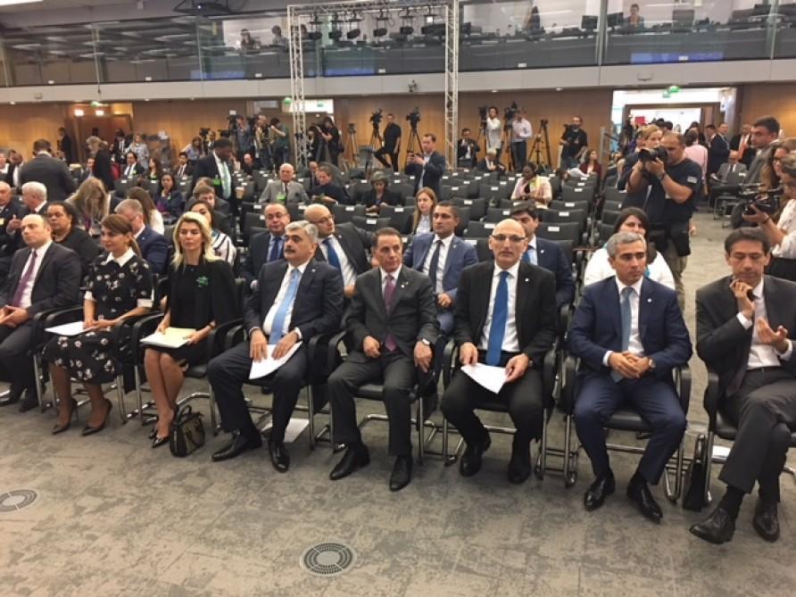 Azerbaijani PM participating in BIE General Assembly Session in Paris [PHOTO]