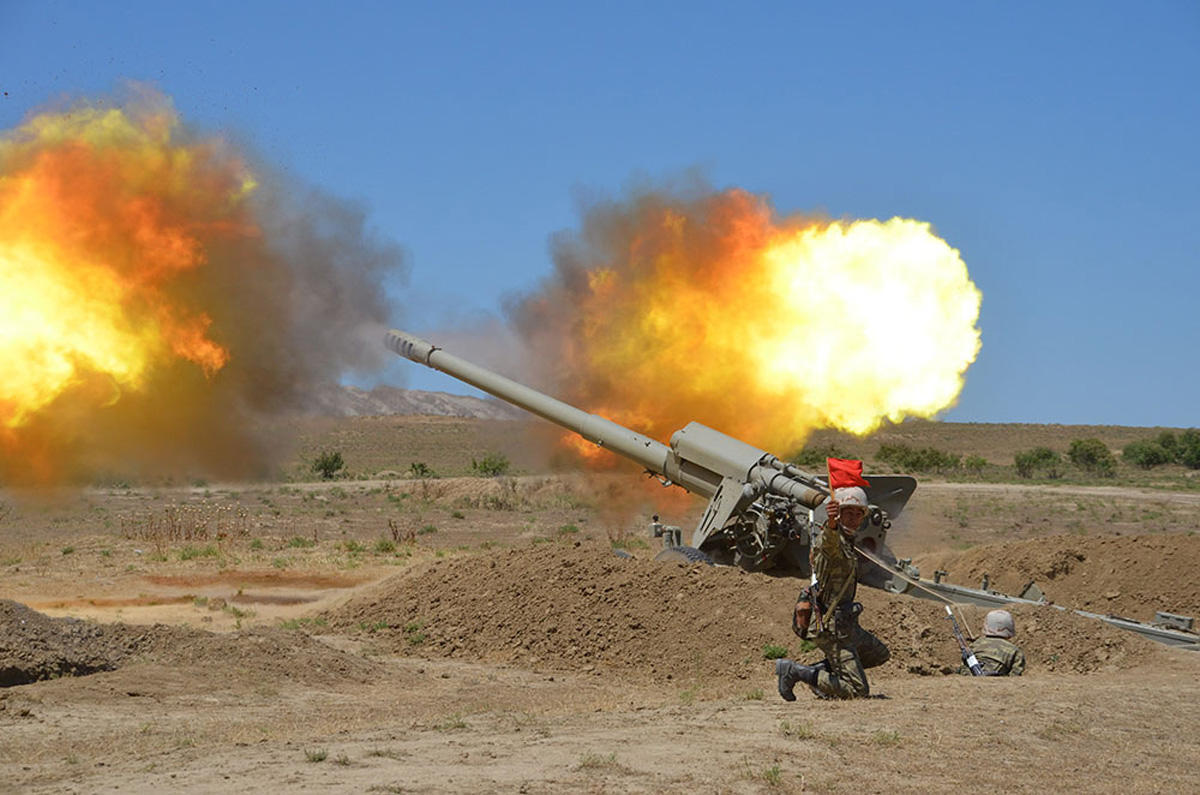 Azerbaijan’s rocket, artillery units carry out live-fire training drills [PHOTO/VIDEO]