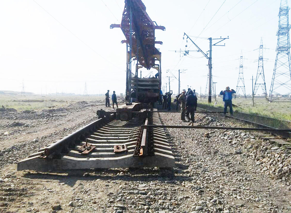 Azerbaijan continues repairing section of Alat-Osmanli-Astara railway