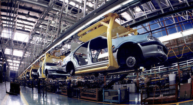 Iranian carmakers start presales of products to control prices