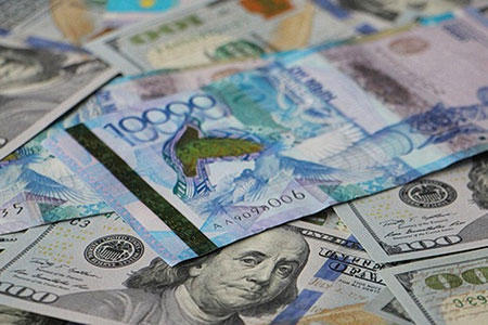 Kazakh tenge goes up against US dollar