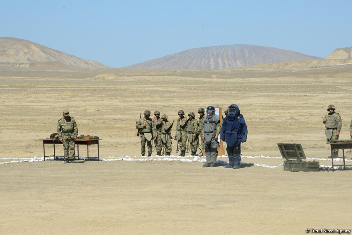 Engineering-sapper troops of Azerbaijan’s Armed Forces hold exercises [PHOTO/VIDEO] - Gallery Image