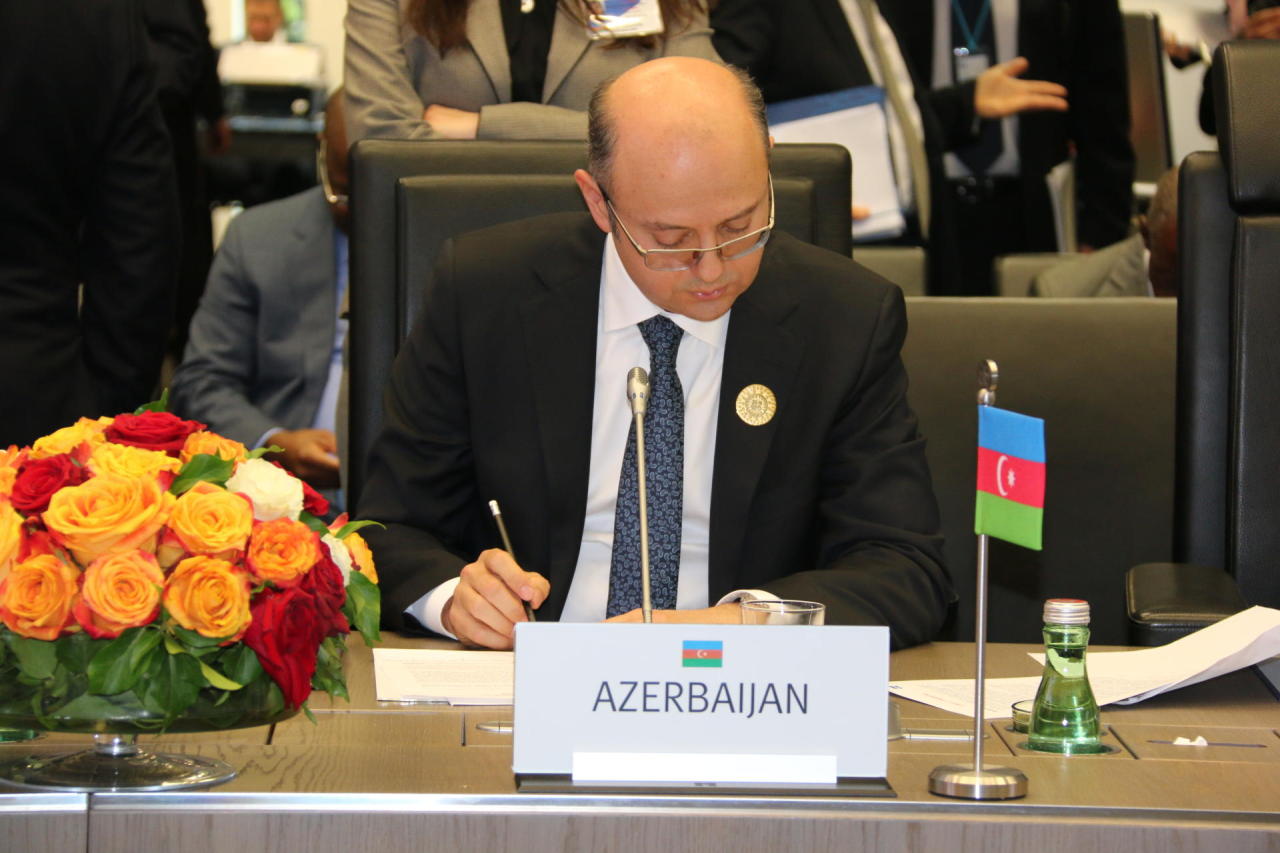 Azerbaijan supports OPEC decision to increase oil output [PHOTO]