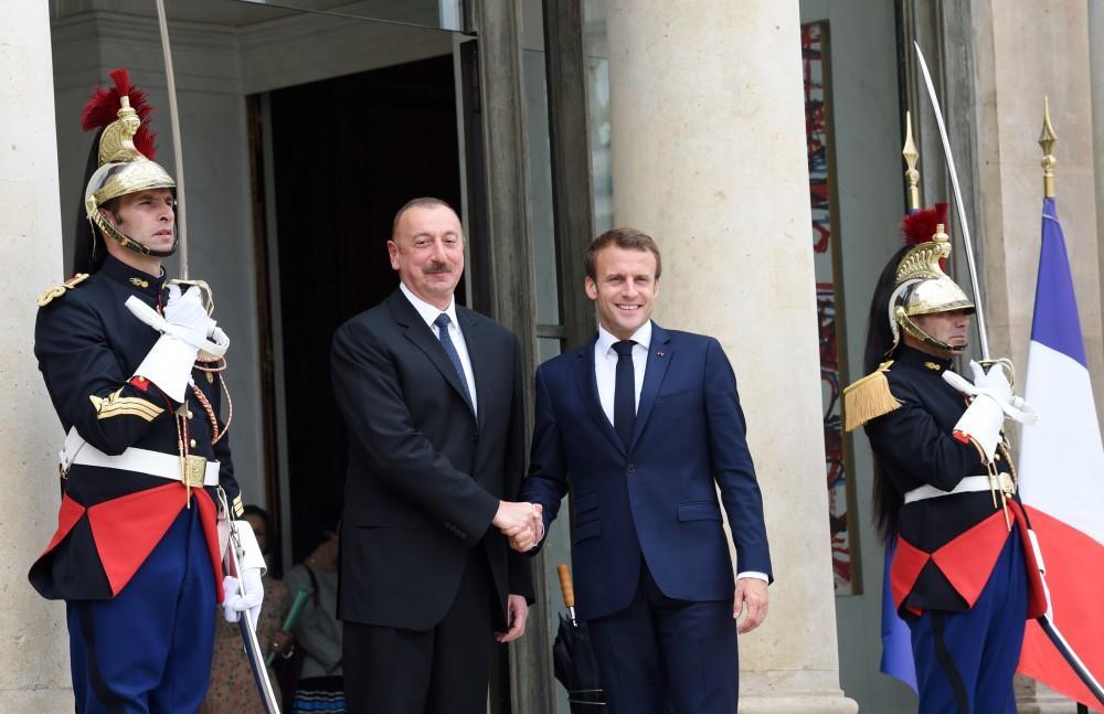 President Aliyev meets his French counterpart in Paris [PHOTO]
