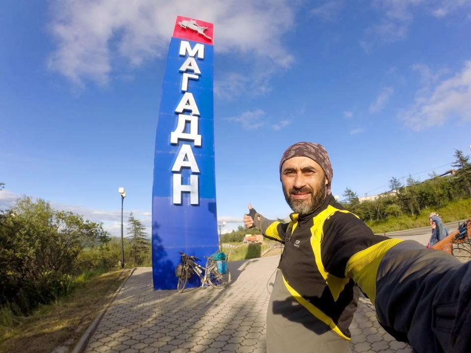 Azerbaijani cyclist reaches Magadan [PHOTO/VİDEO]