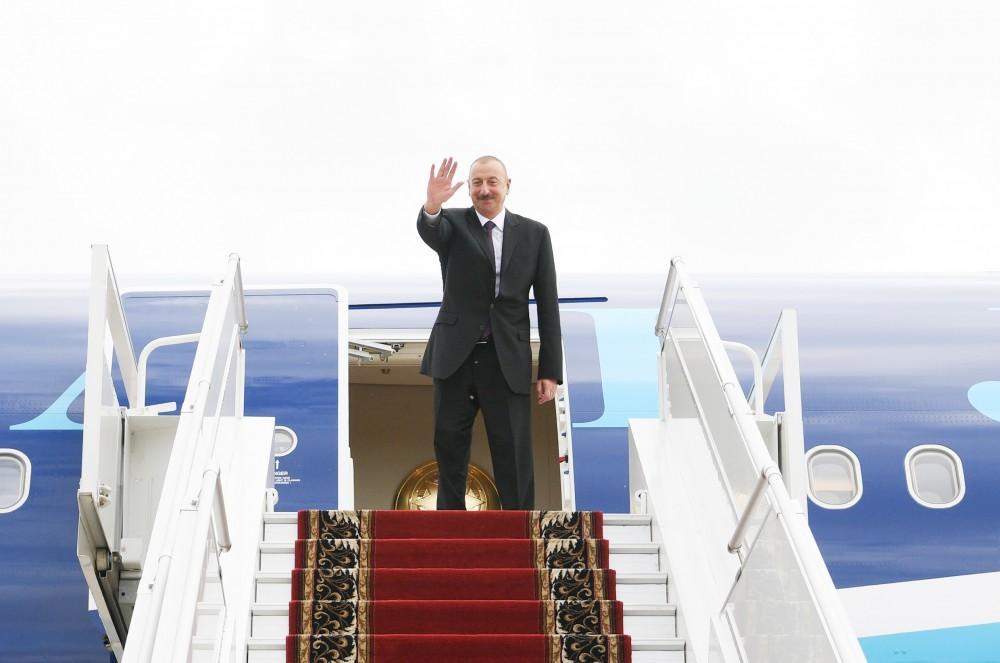 President Ilham Aliyev completes official visit to Russia [PHOTO]