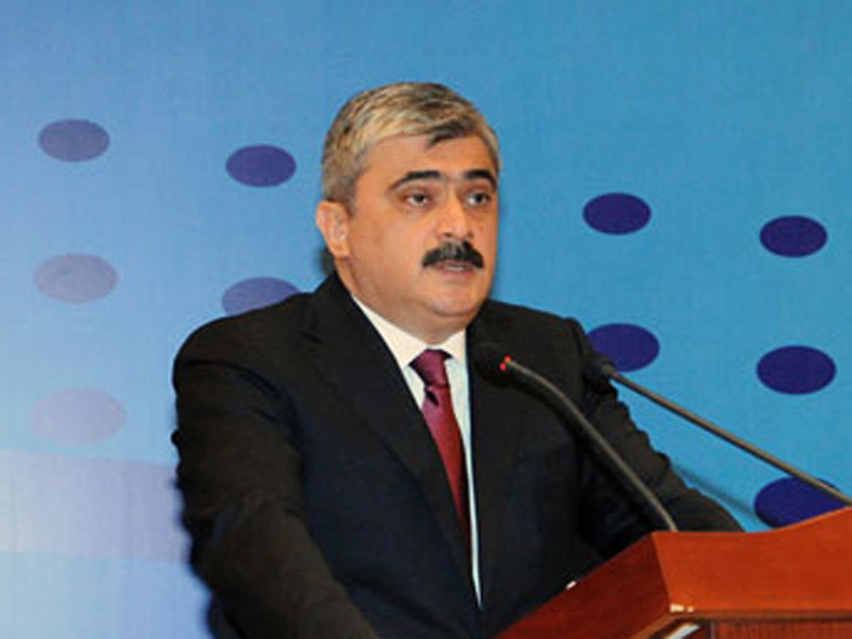 Azerbaijan’s finance minister talks interest of foreign investors in IBA shares [UPDATE]