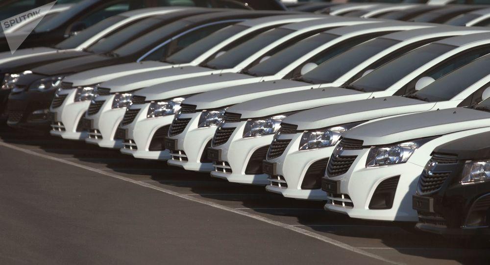 GM Uzbekistan sells 100 cars via "Open air car showrooms"