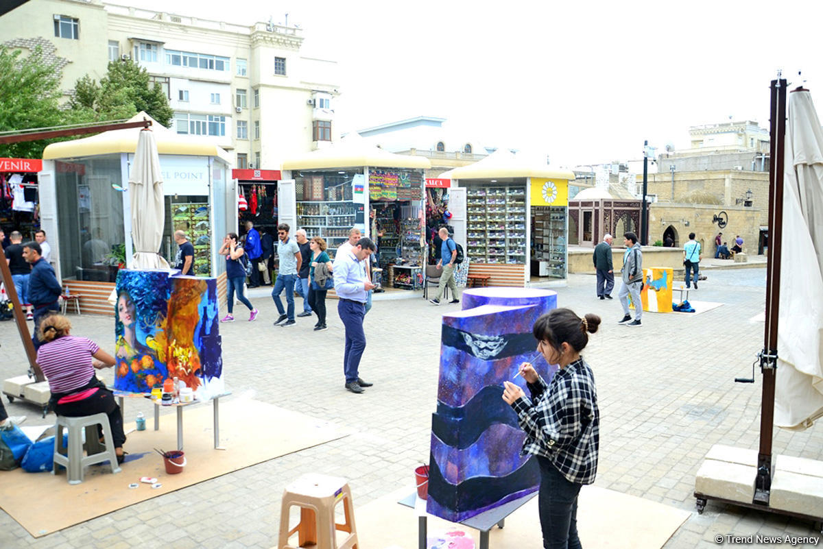 Maiden Tower International Art Festival opens in Baku [PHOTO]