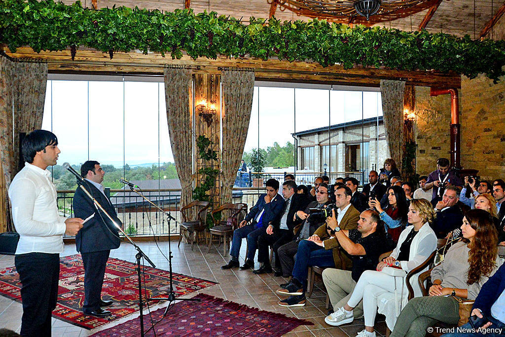 Shamakhi brings together young poets [PHOTO]