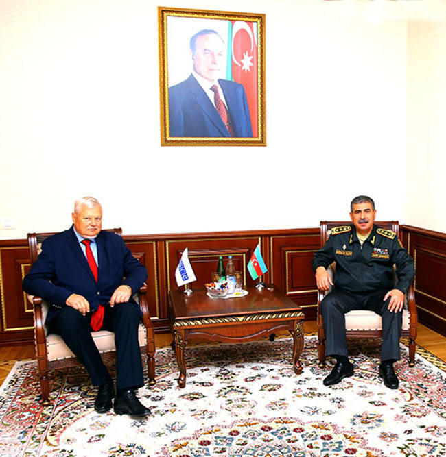 Azerbaijan Defense Minister meets Personal Representative of OSCE Chairperson-in-Office