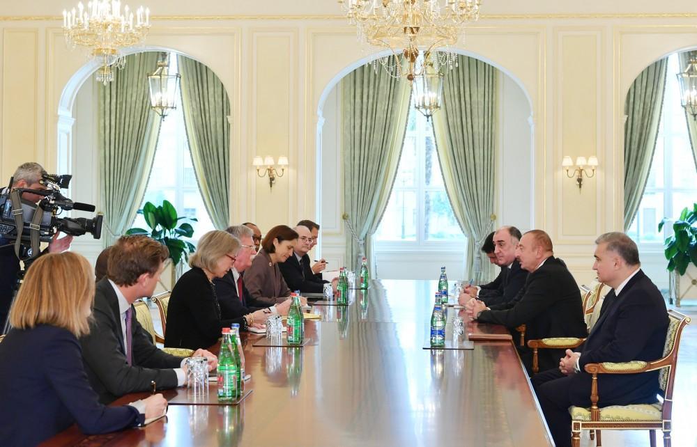 President Ilham Aliyev receives US President’s national security adviser [UPDATE]