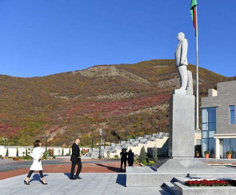 Ilham Aliyev, Mehriban Aliyeva arrive in Shaki city for visit [PHOTO]