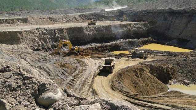 Uzbekistan will spend almost $740 million for developing gold deposit