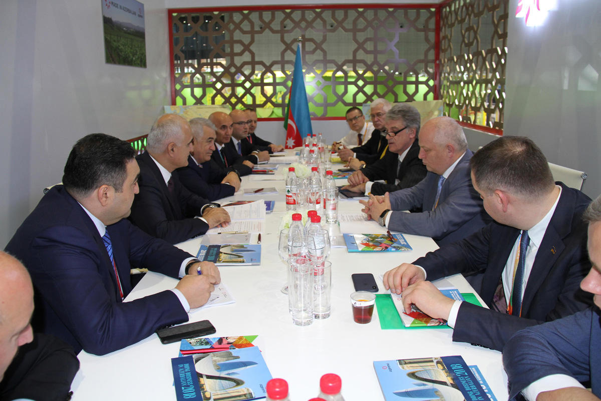 Ukraine offers Azerbaijan to expand co-op in several areas [PHOTO]