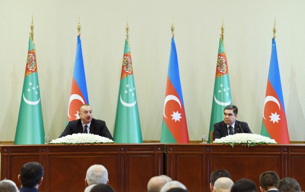 Azerbaijan, Turkmenistan sign bilateral documents [UPDATE]