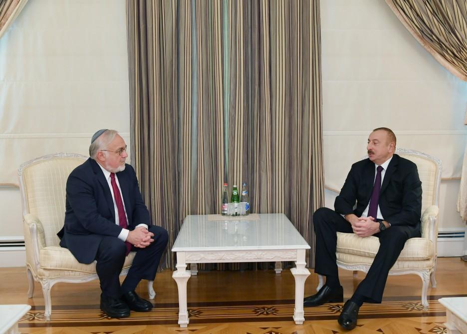 President Ilham Aliyev receives US renowned religious figures [UPDATE]