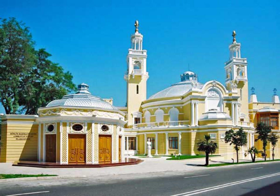 Azerbaijan State Philharmonic Hall marks Solidarity Day