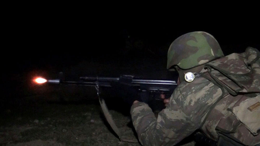 Azerbaijani army conducts live-fire exercises at night [PHOTO/VIDEO]