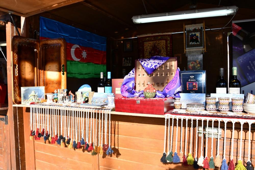 Azerbaijan joins Christmas Fair in Spain [PHOTO]