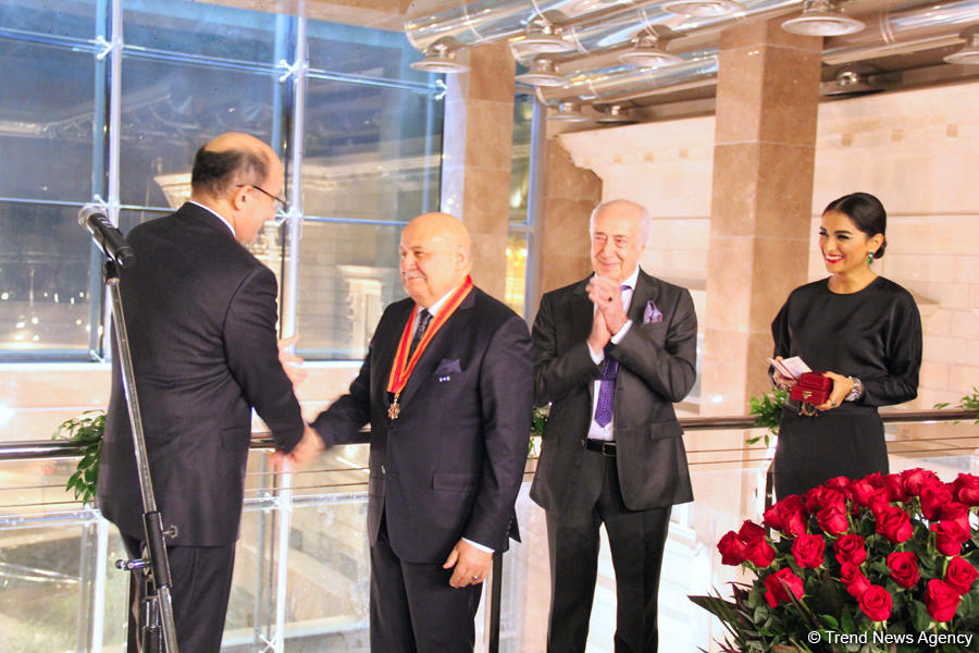 Azerbaijan marks 70th anniversary of national architect [PHOTO]