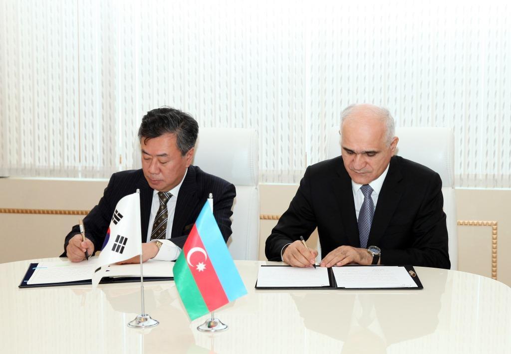 Azerbaijan, S. Korea ink framework agreement on grant support
