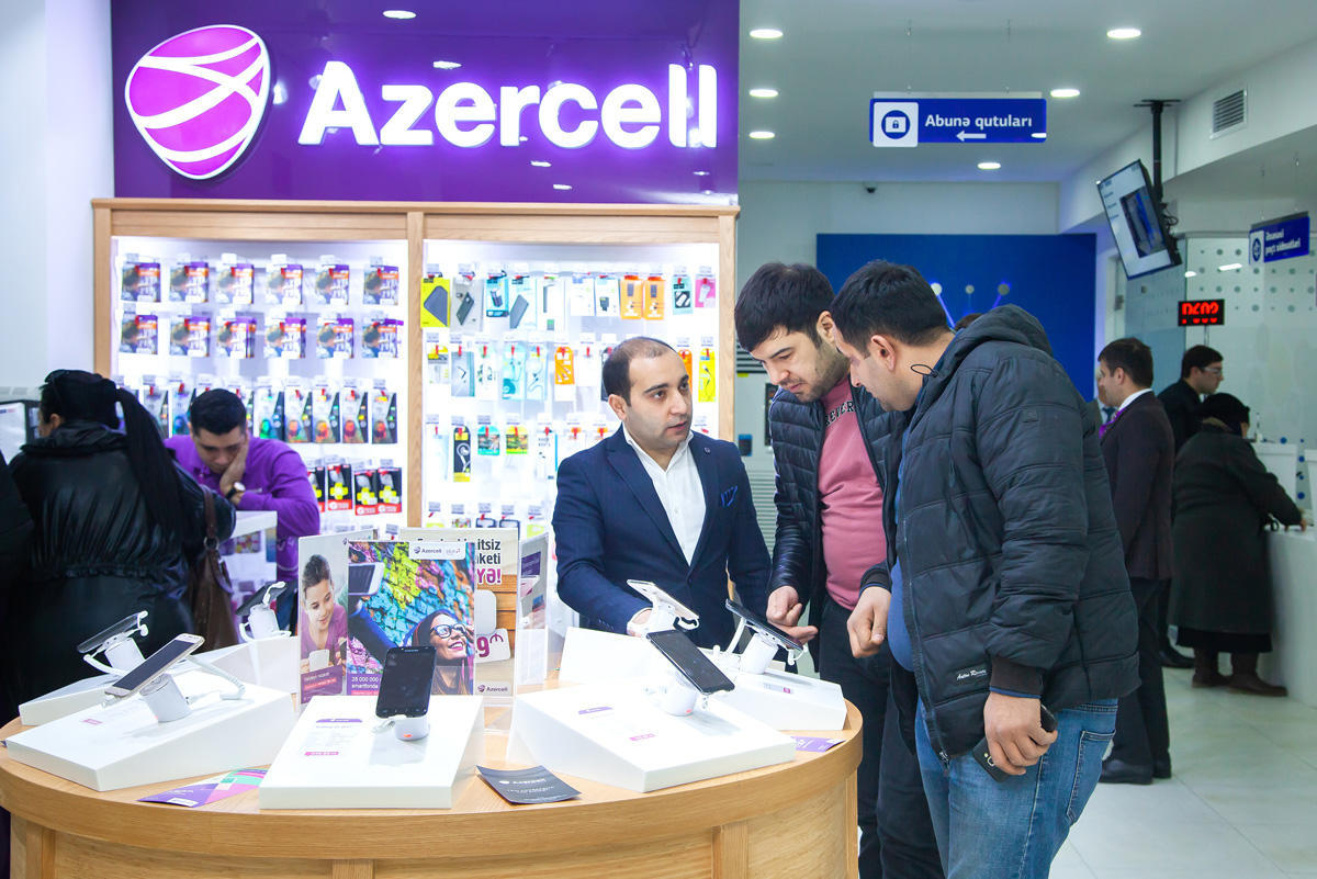Azercell’s service center with new concept now in Baku International Terminal [PHOTO]